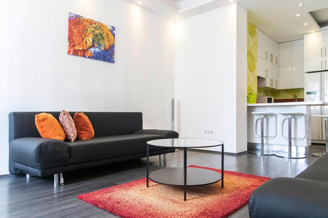 Helena Apartment With View On St. Stephan'S Basilica บูดาเปสต์ ภายนอก รูปภาพ