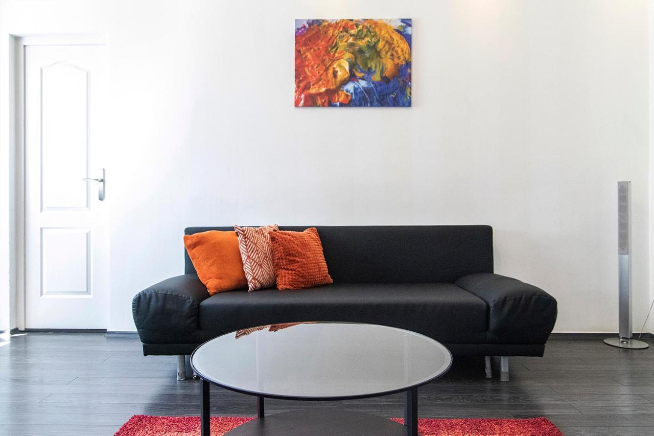 Helena Apartment With View On St. Stephan'S Basilica บูดาเปสต์ ภายนอก รูปภาพ